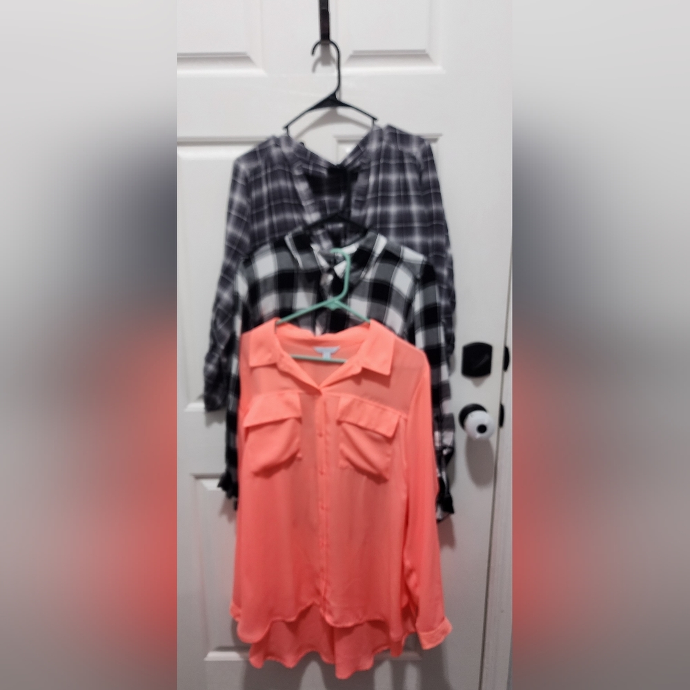 3 women's blouses long sleeve collared